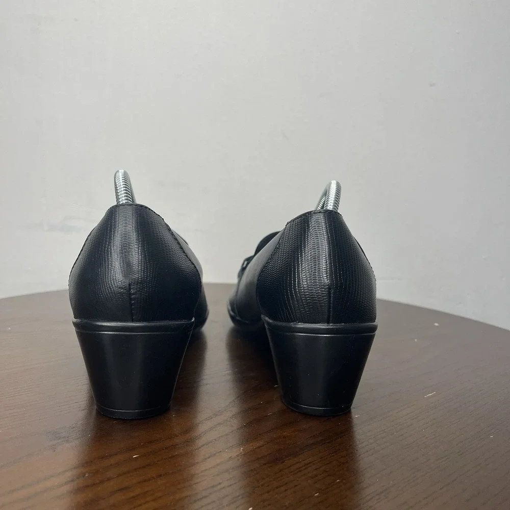 Clarks Bendables Shoes Women's 8.5M Black Leather‎ Pump Heel Block Heel Career